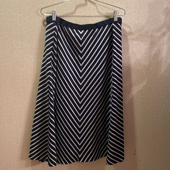 Ruby Rd skirt  - Picture 5 of 5